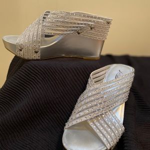 Lucky Brand Glitter Mules